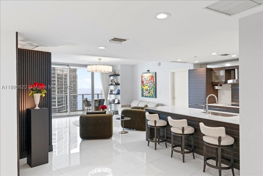 Real estate property located at 200 Biscayne Boulevard Way #3608, Miami-dade, Epic West Condo, Miami, FL