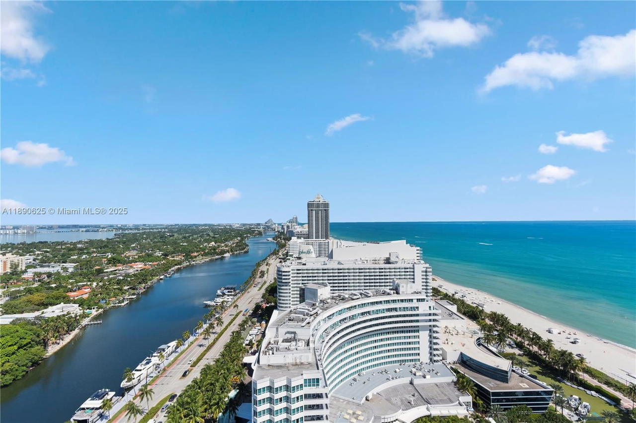 Real estate property located at 4401 Collins Ave #3003, Miami-dade, Fontainebleau Ii Condo, Miami Beach, FL