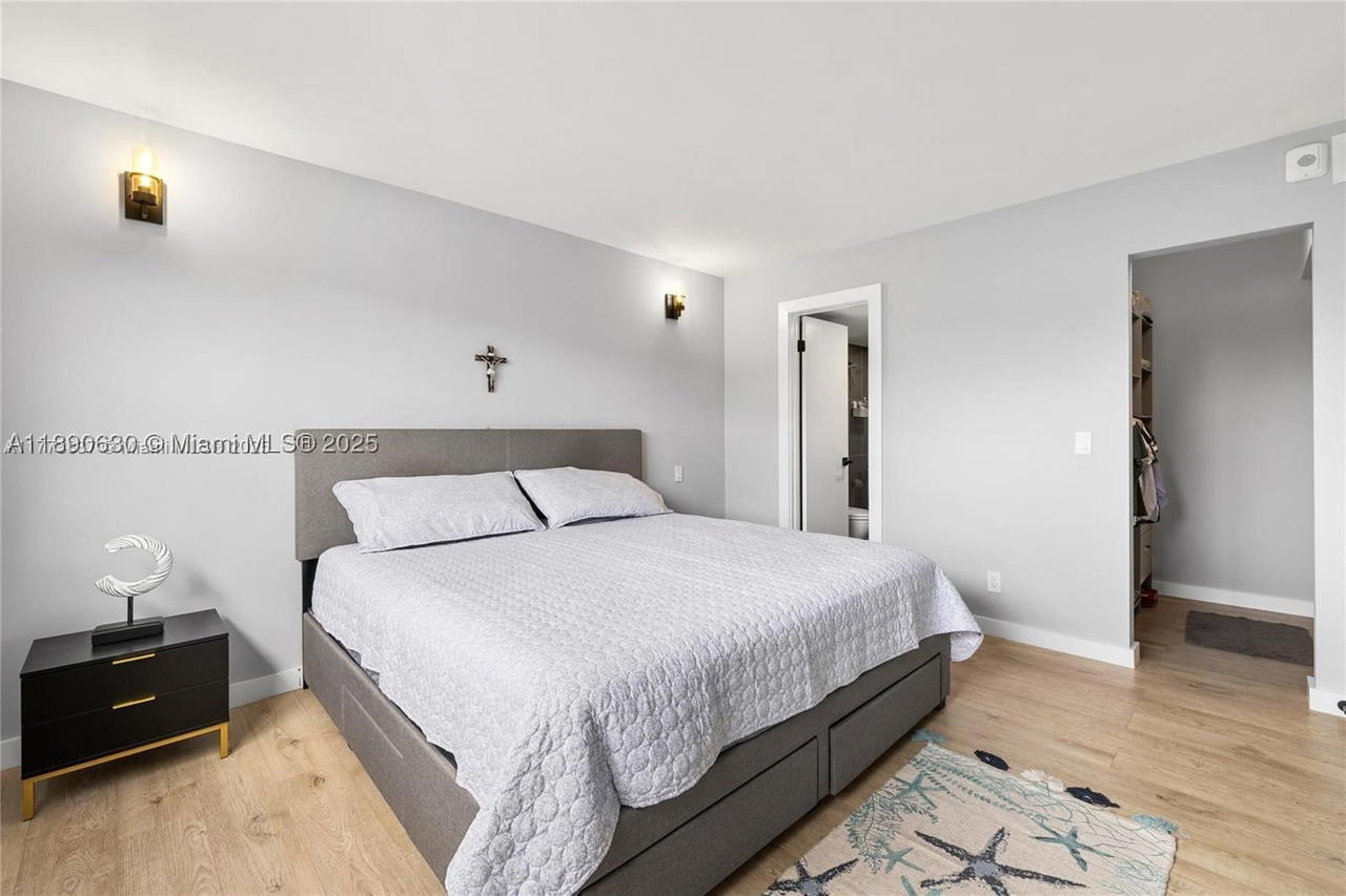 Real estate property located at 10444 30th Ct #202, Broward, Sunrise Lakes 165 Condo, Sunrise, FL