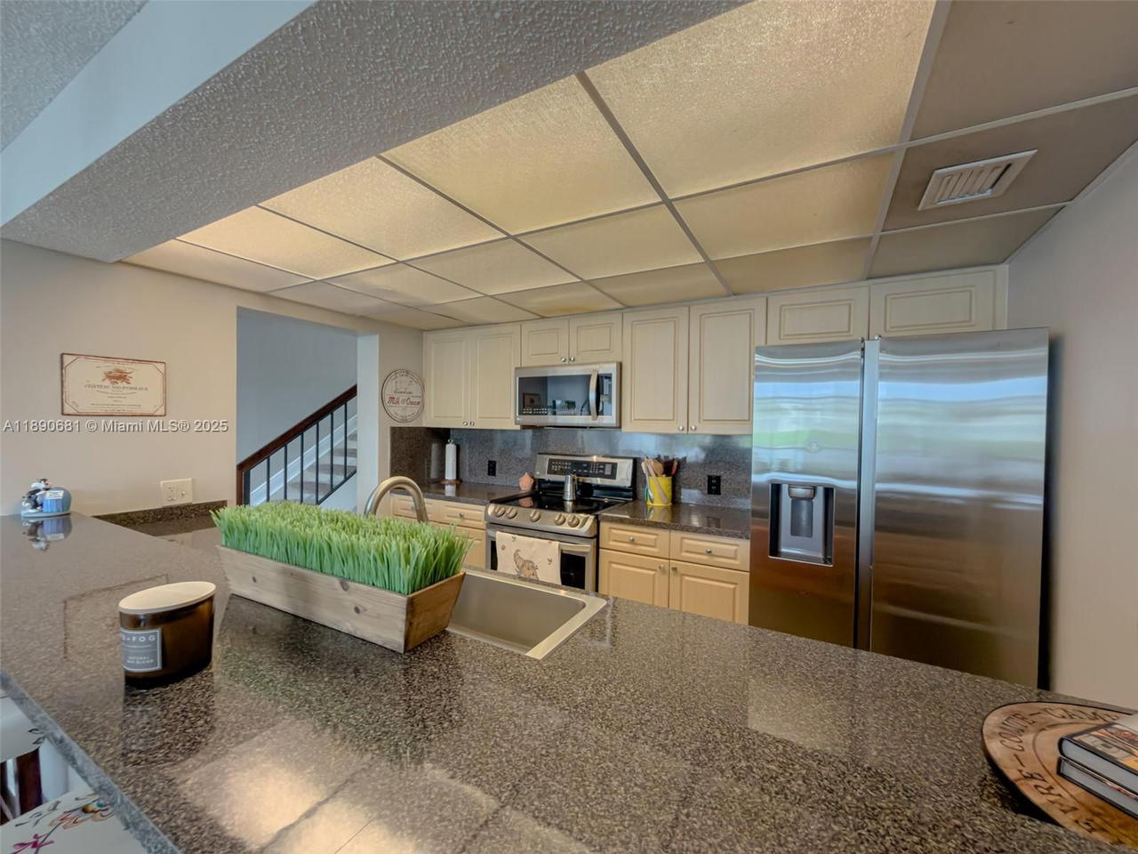 Real estate property located at 11225 16th Ct, Broward, Everglades Sugar & Land, Pembroke Pines, FL