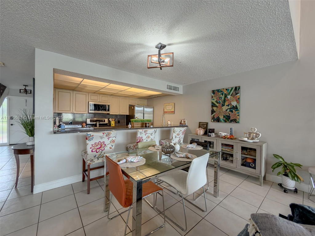 Real estate property located at 11225 16th Ct, Broward, Everglades Sugar & Land, Pembroke Pines, FL