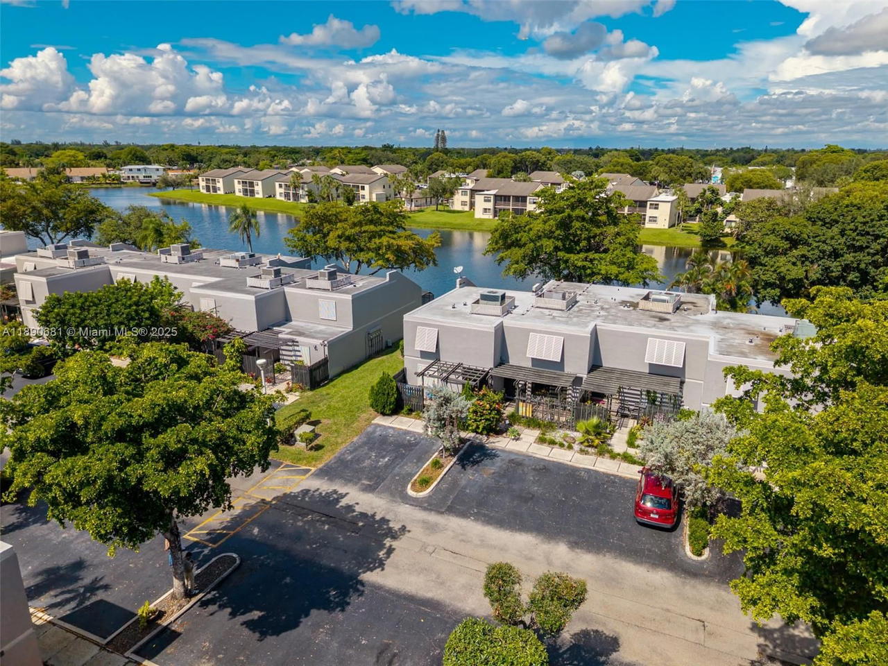Real estate property located at 11225 16th Ct, Broward, Everglades Sugar & Land, Pembroke Pines, FL