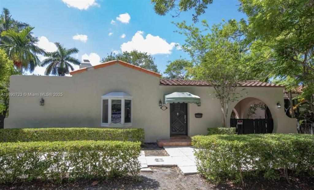 Real estate property located at 3050 Alton Rd, Miami-dade, Amd Plat Of Sunset Lake S, Miami Beach, FL