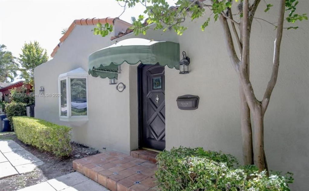 Real estate property located at 3050 Alton Rd, Miami-dade, Amd Plat Of Sunset Lake S, Miami Beach, FL