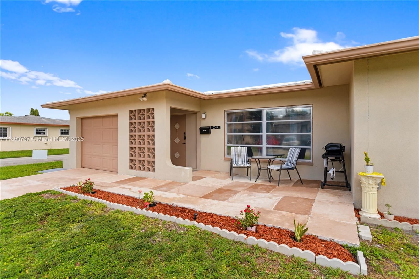 Real estate property located at 8517 57th Ct, Broward, Mainlands Of Tamarac Lake, Tamarac, FL