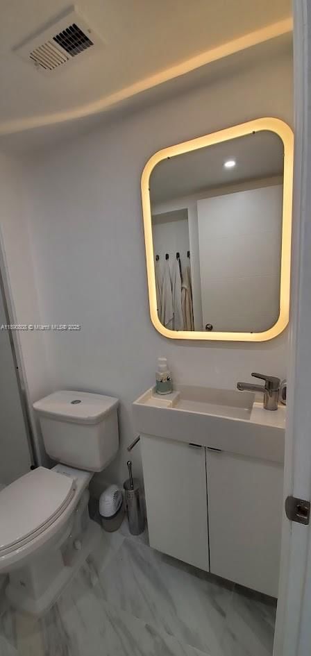 Real estate property located at 1351 Miami Gardens Dr #202E, Miami-dade, Buckley Towers Condo - Ea, Miami, FL