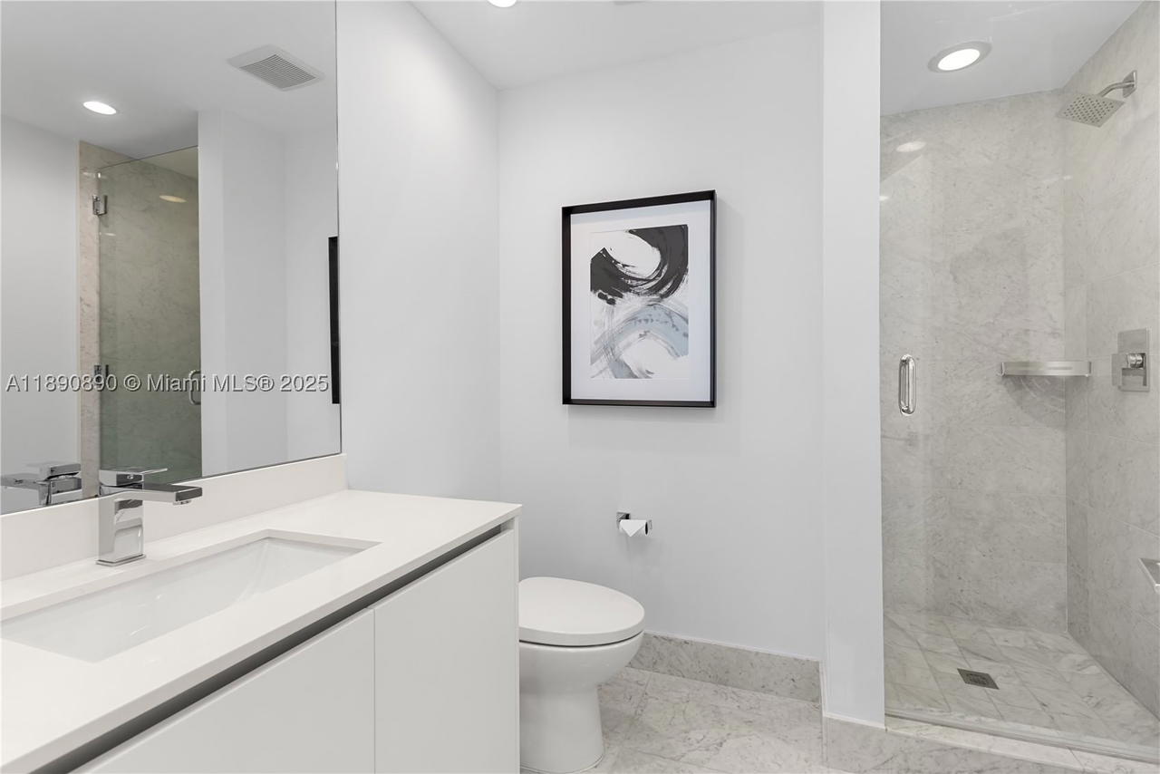 Real estate property located at 650 32nd St BH7, Miami-dade, Paraiso Bay *villa*, Miami, FL