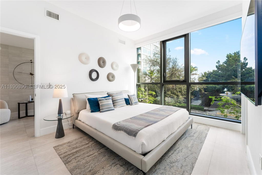 Real estate property located at 650 32nd St BH7, Miami-dade, Paraiso Bay *villa*, Miami, FL