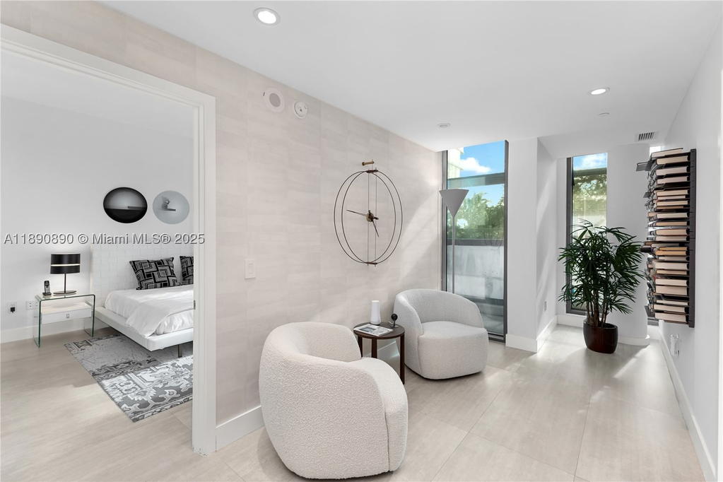 Real estate property located at 650 32nd St BH7, Miami-dade, Paraiso Bay *villa*, Miami, FL