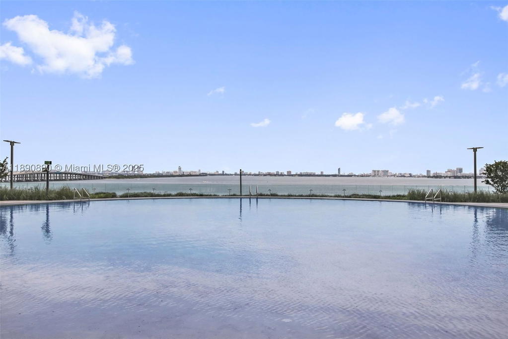 Real estate property located at 650 32nd St BH7, Miami-dade, Paraiso Bay *villa*, Miami, FL