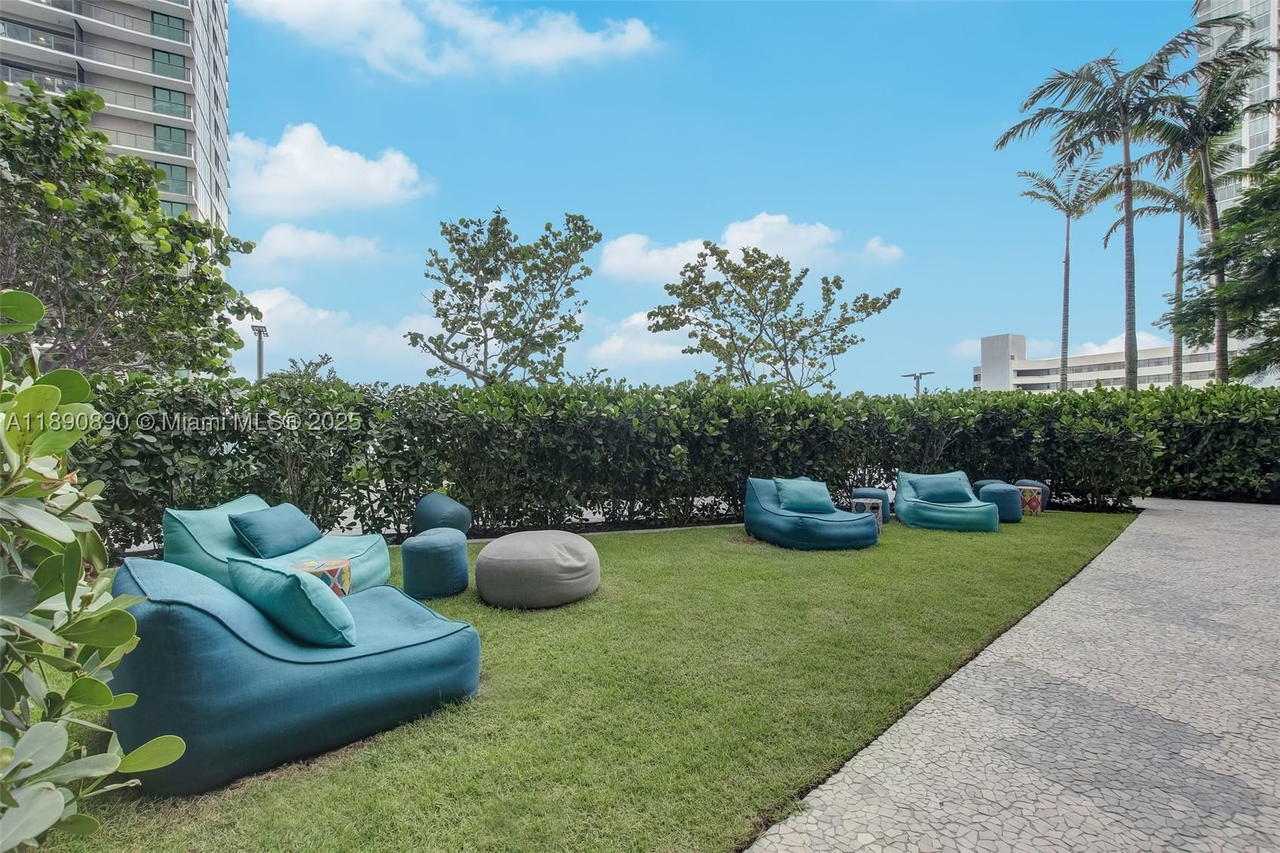 Real estate property located at 650 32nd St BH7, Miami-dade, Paraiso Bay *villa*, Miami, FL
