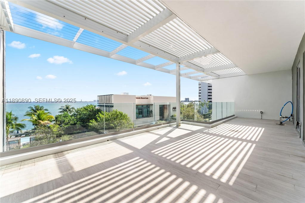 Real estate property located at 650 32nd St BH7, Miami-dade, Paraiso Bay *villa*, Miami, FL