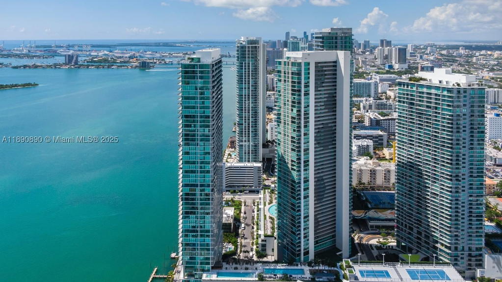 Real estate property located at 650 32nd St BH7, Miami-dade, Paraiso Bay *villa*, Miami, FL