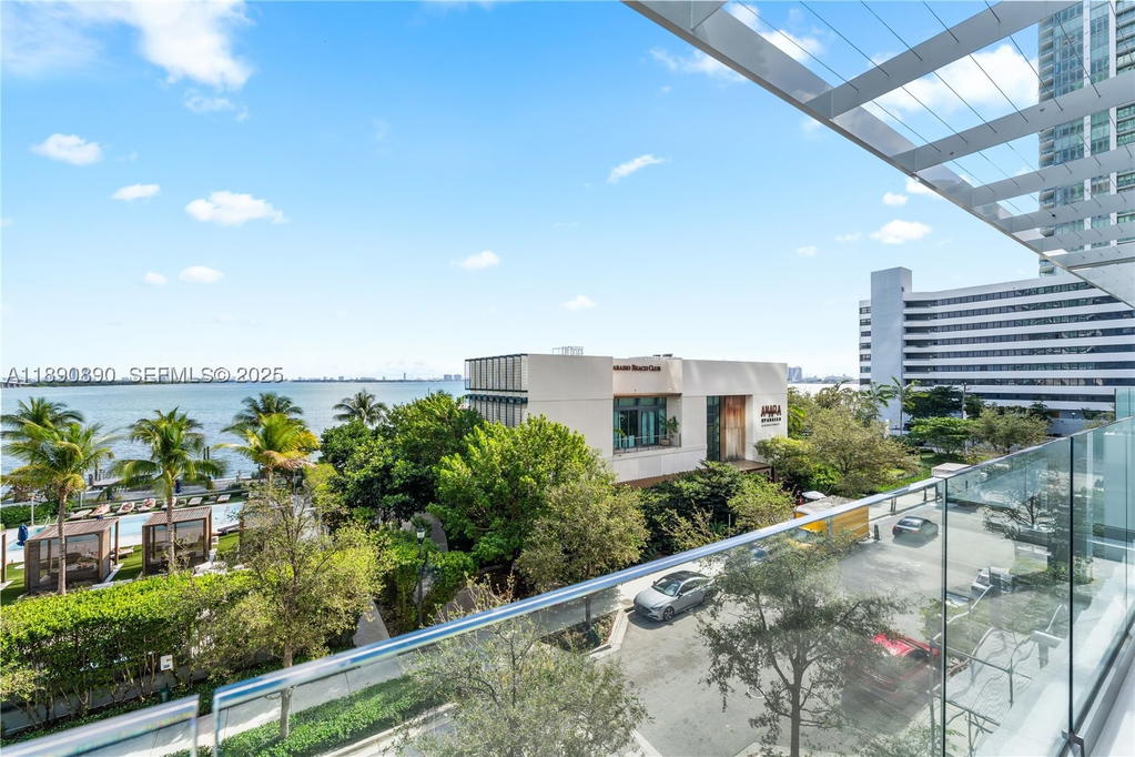 Real estate property located at 650 32nd St BH7, Miami-dade, Paraiso Bay *villa*, Miami, FL