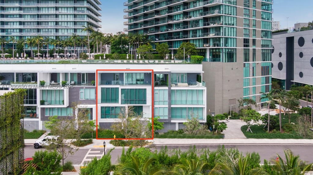 Real estate property located at 650 32nd St BH7, Miami-dade, Paraiso Bay *villa*, Miami, FL