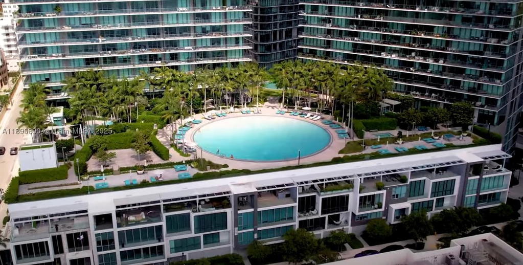 Real estate property located at 650 32nd St BH7, Miami-dade, Paraiso Bay *villa*, Miami, FL