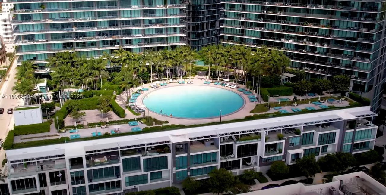Real estate property located at 650 32nd St BH7, Miami-dade, Paraiso Bay *villa*, Miami, FL