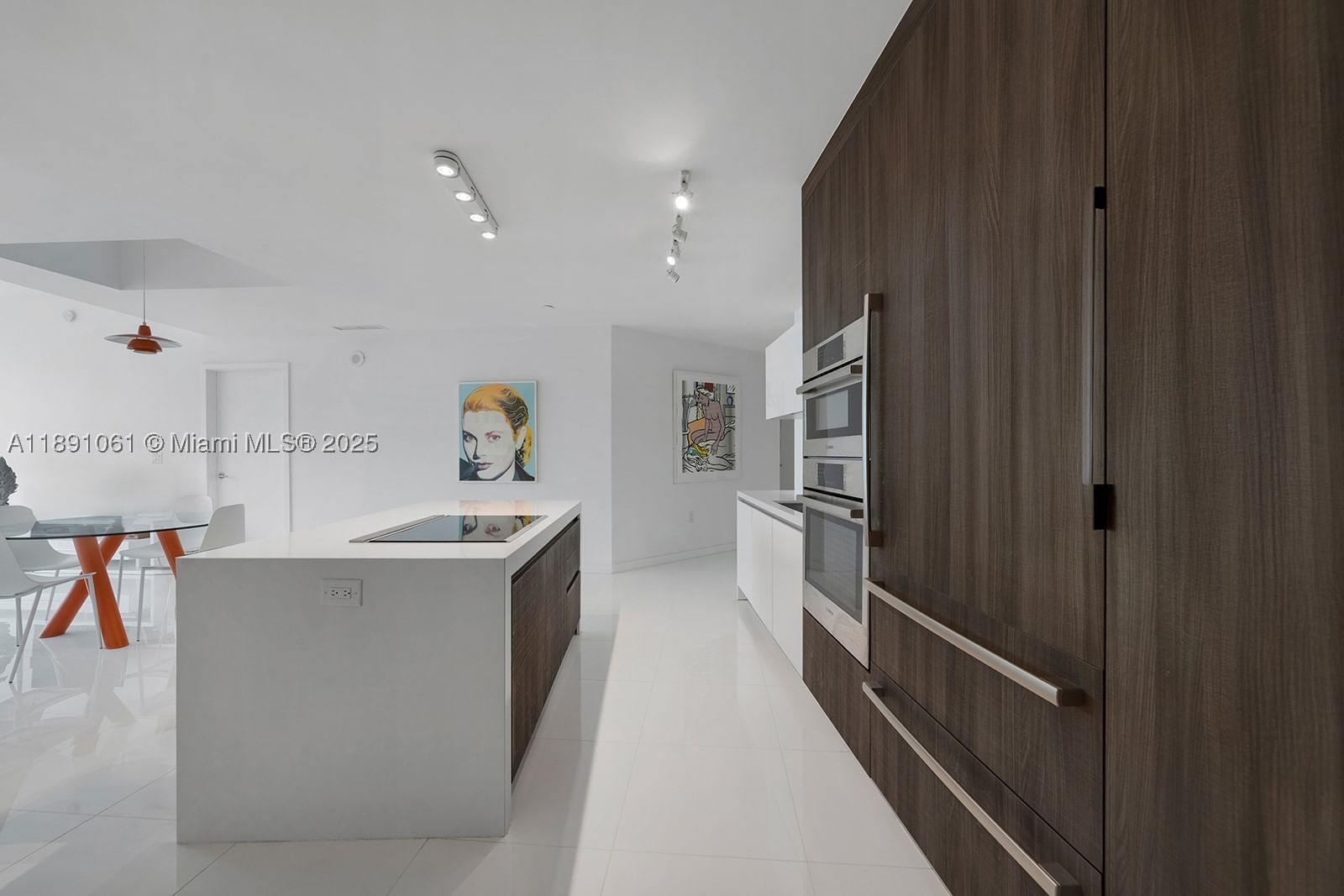 Real estate property located at 851 1st Ave #4403, Miami-dade, Paramount Miami Worldcent, Miami, FL