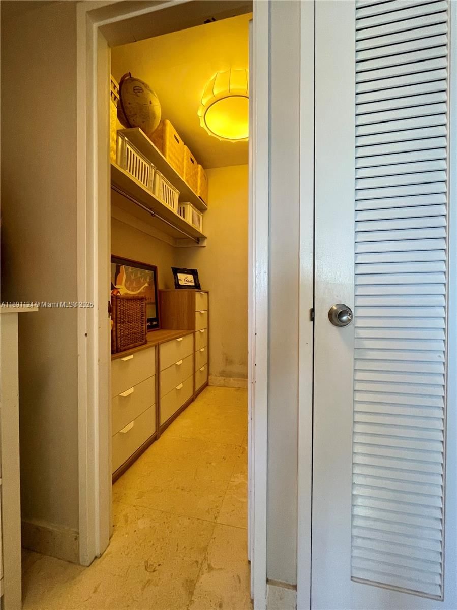 Real estate property located at 5700 Collins Ave #11A, Miami-dade, Seacoast 5700 Condo, Miami Beach, FL