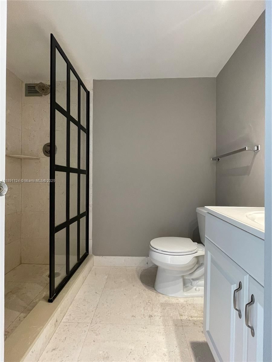 Real estate property located at 5700 Collins Ave #11A, Miami-dade, Seacoast 5700 Condo, Miami Beach, FL