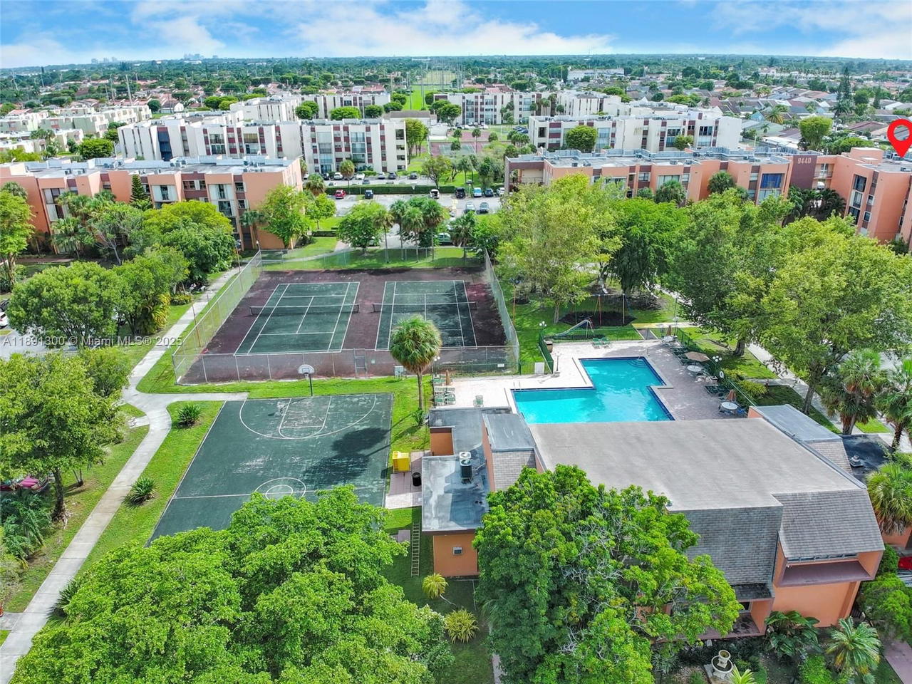 Real estate property located at 9440 Flagler St #201, Miami-dade, Versialles Gardens Ii Con, Miami, FL
