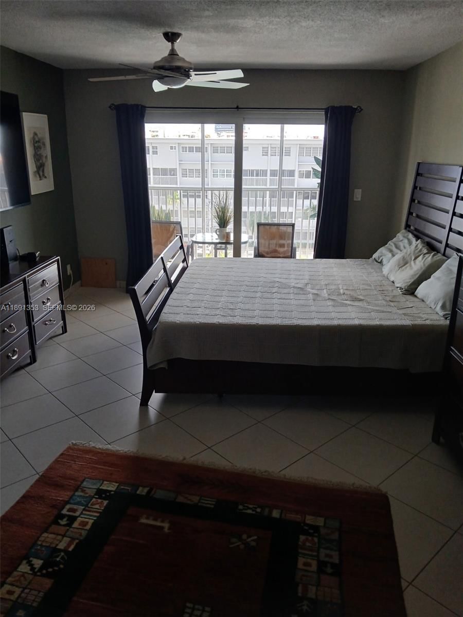 Real estate property located at 330 2nd St #503E, Broward, Third Gulfstream Garden, Hallandale Beach, FL