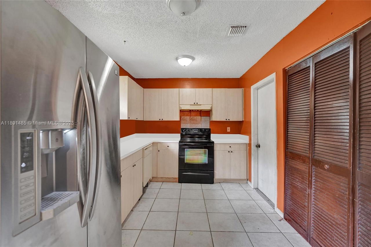 Real estate property located at 4130 26th St, Broward, Hyde Park First Sec, West Park, FL