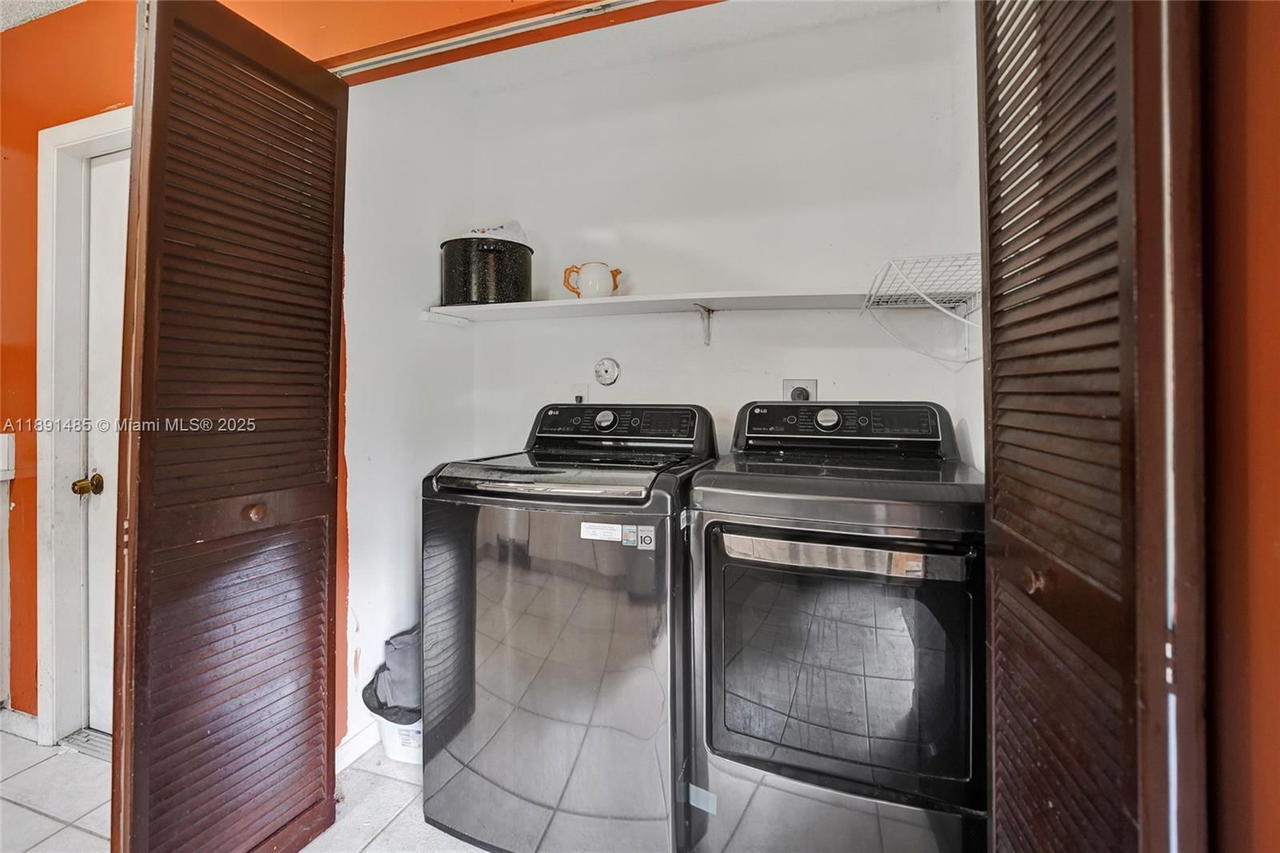 Real estate property located at 4130 26th St, Broward, Hyde Park First Sec, West Park, FL