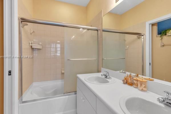 Real estate property located at 11102 83rd St #226, Miami-dade, Promenade Shores At Doral, Doral, FL