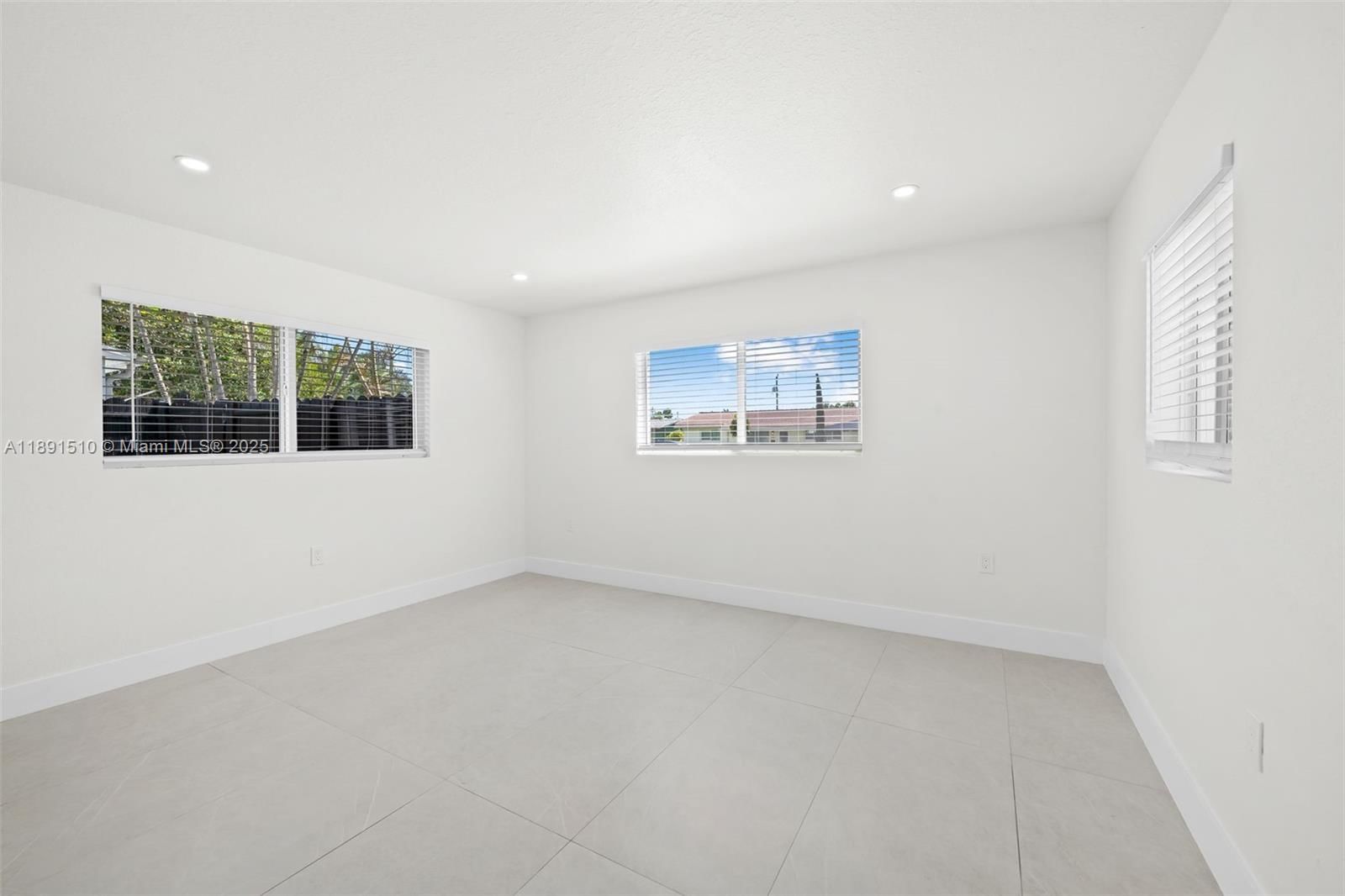 Real estate property located at 3333 Roosevelt St, Broward, Hollywood Hills, Hollywood, FL