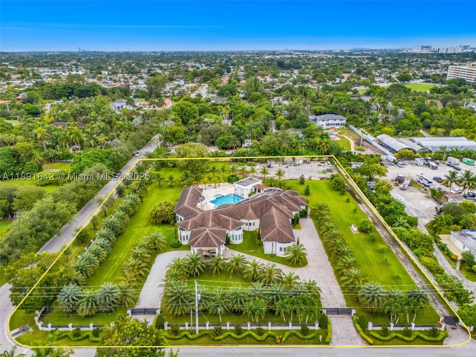 Real estate property located at 12175 45th St, Miami-dade, Bird Road Farmsites, Miami, FL