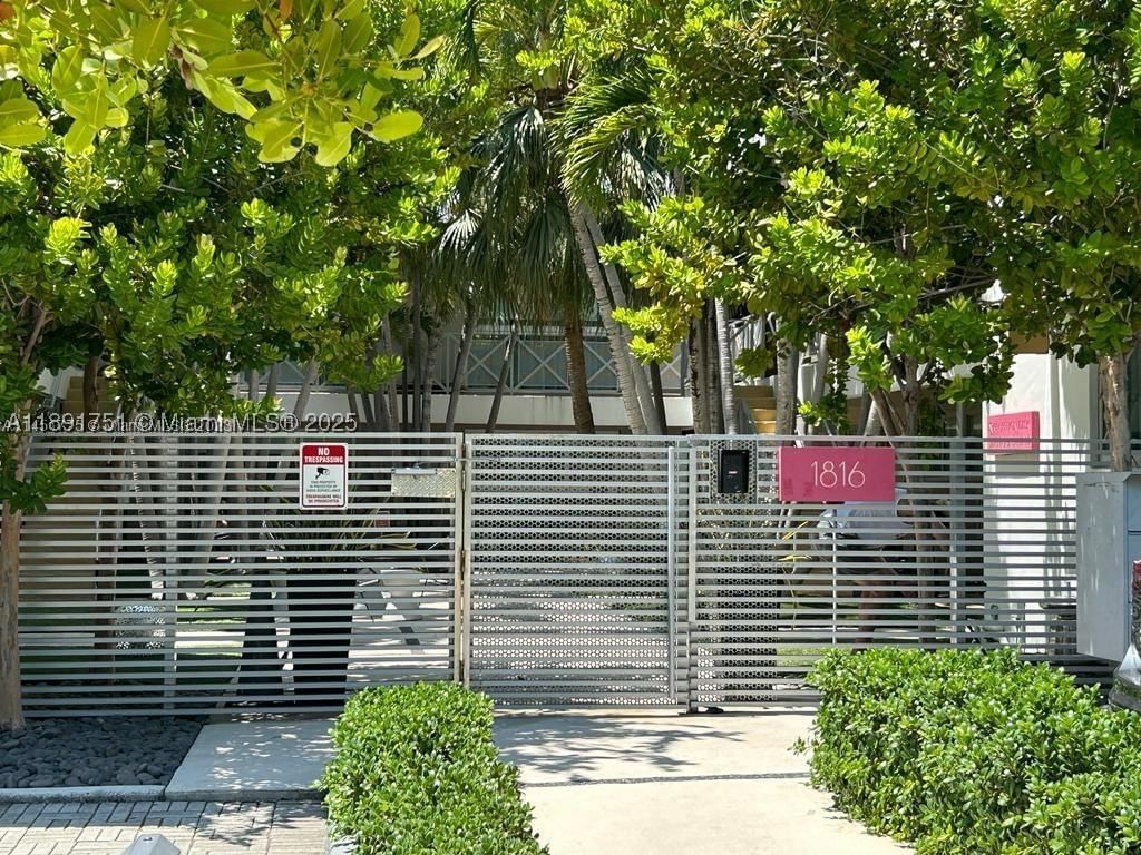 Real estate property located at 1816 Meridian Ave #18, Miami-dade, 1818 Meridian House Condo, Miami Beach, FL
