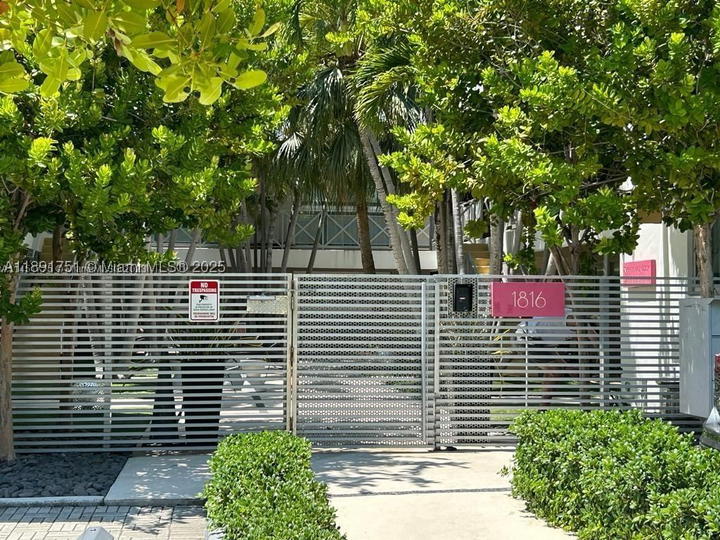 Real estate property located at 1816 Meridian Ave #18, Miami-dade, 1818 Meridian House Condo, Miami Beach, FL