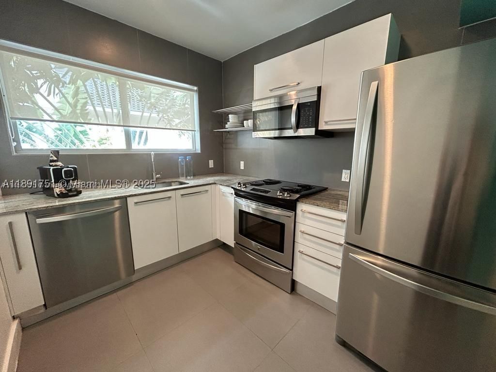 Real estate property located at 1816 Meridian Ave #18, Miami-dade, 1818 Meridian House Condo, Miami Beach, FL