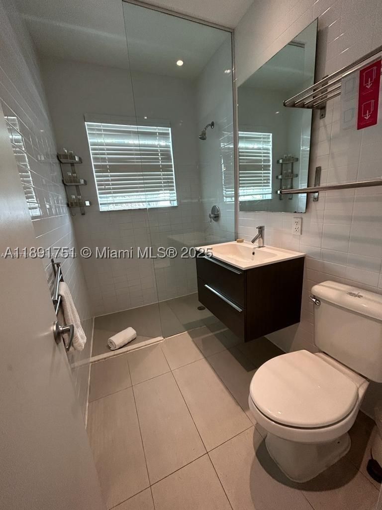 Real estate property located at 1816 Meridian Ave #18, Miami-dade, 1818 Meridian House Condo, Miami Beach, FL