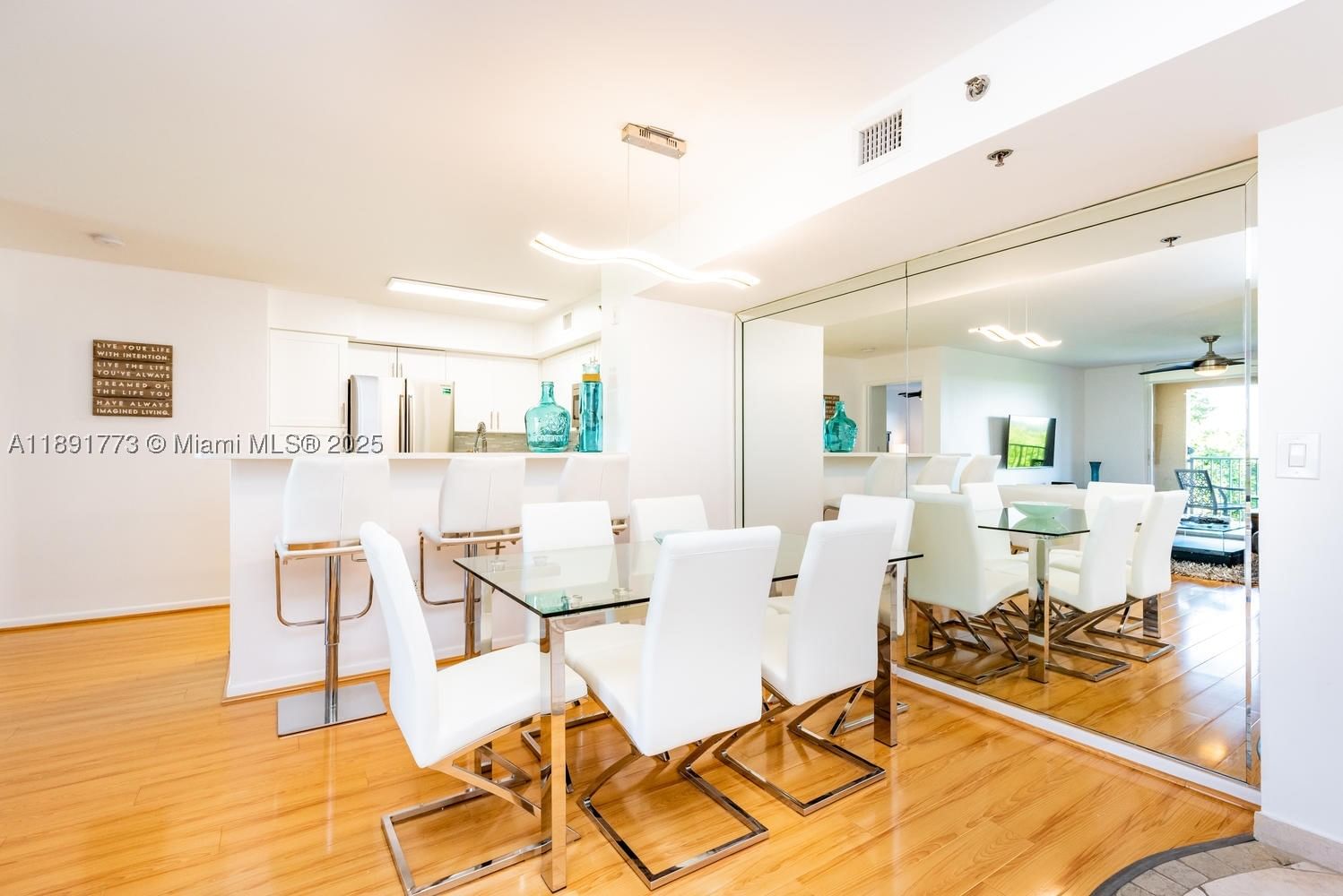Real estate property located at 19801 Country Club Dr #4501, Miami-dade, The Yacht Club At Aventur, Aventura, FL