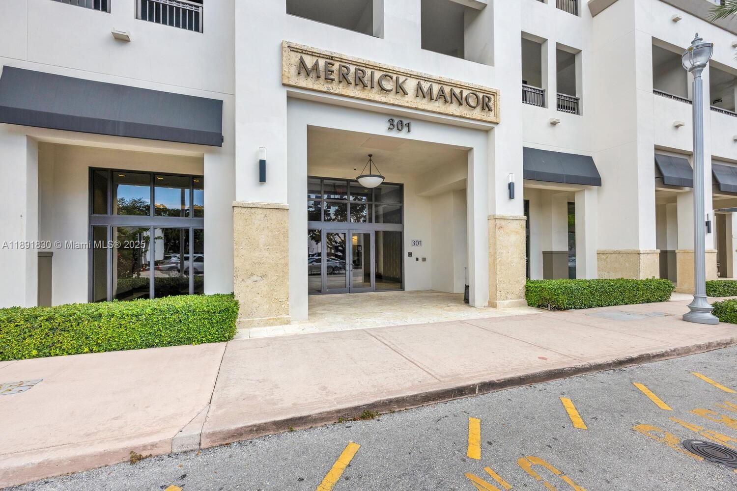 Real estate property located at 301 Altara Ave #419, Miami-dade, Merrick Manor Condo, Coral Gables, FL