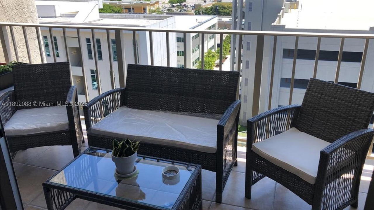 Real estate property located at 4675 18th Ct #1011, Miami-dade, Plaza Of Westland Condo, Hialeah, FL