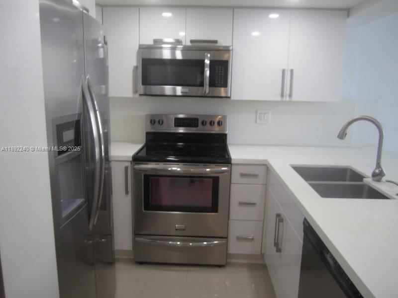 Real estate property located at 540 Brickell Key Dr #1602, Miami-dade, Brickell Key Ii Condo, Miami, FL