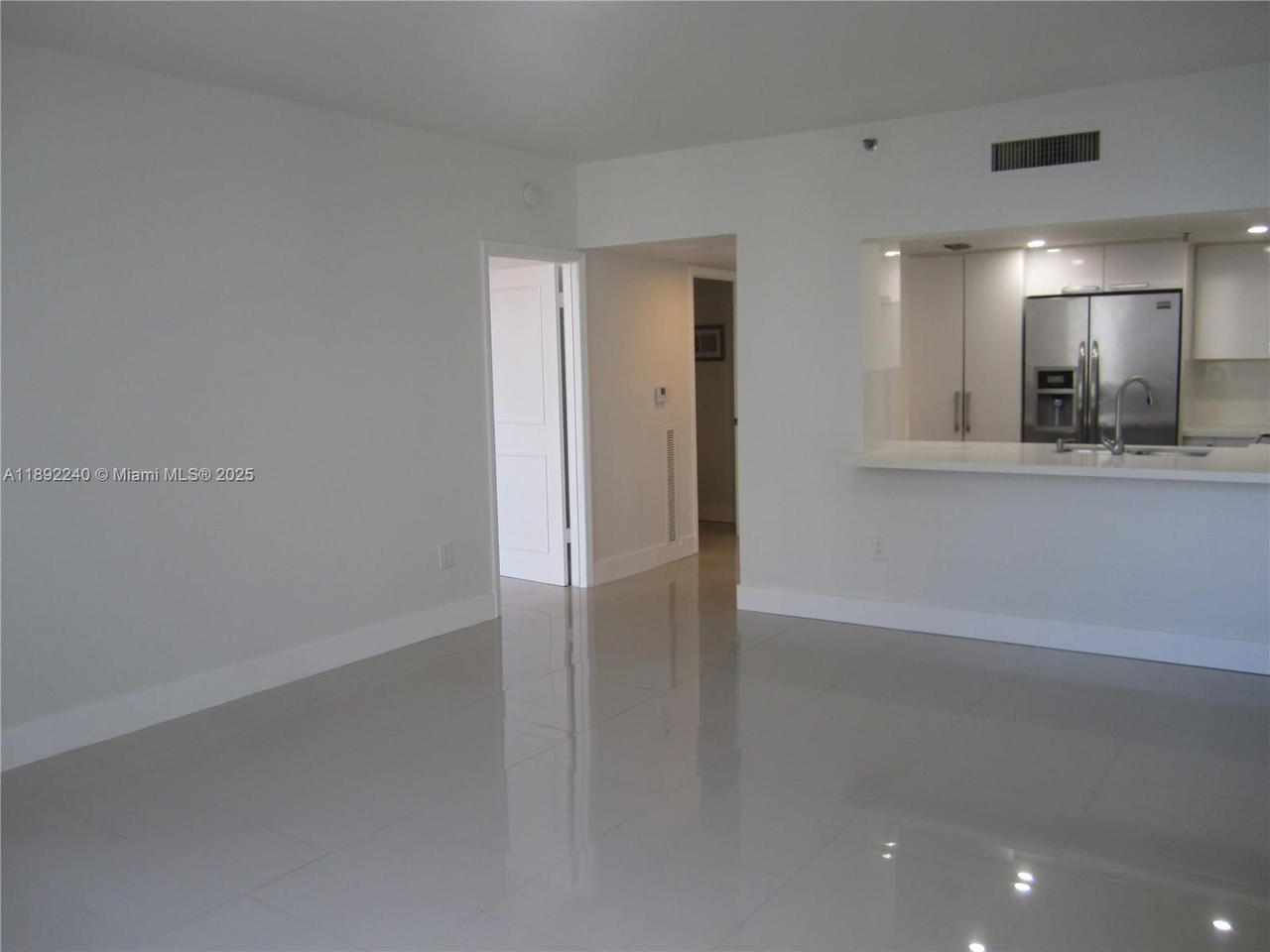 Real estate property located at 540 Brickell Key Dr #1602, Miami-dade, Brickell Key Ii Condo, Miami, FL