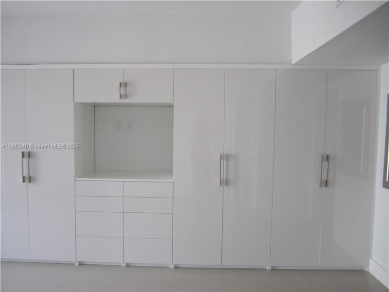 Real estate property located at 540 Brickell Key Dr #1602, Miami-dade, Brickell Key Ii Condo, Miami, FL
