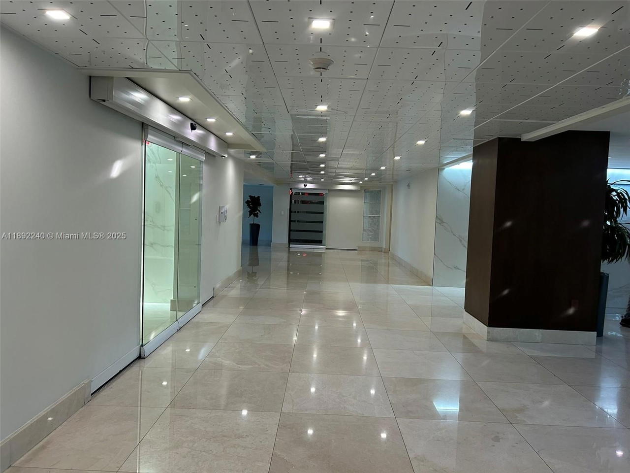 Real estate property located at 540 Brickell Key Dr #1602, Miami-dade, Brickell Key Ii Condo, Miami, FL