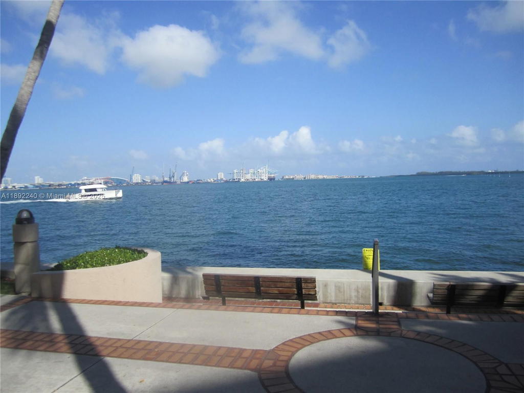Real estate property located at 540 Brickell Key Dr #1602, Miami-dade, Brickell Key Ii Condo, Miami, FL