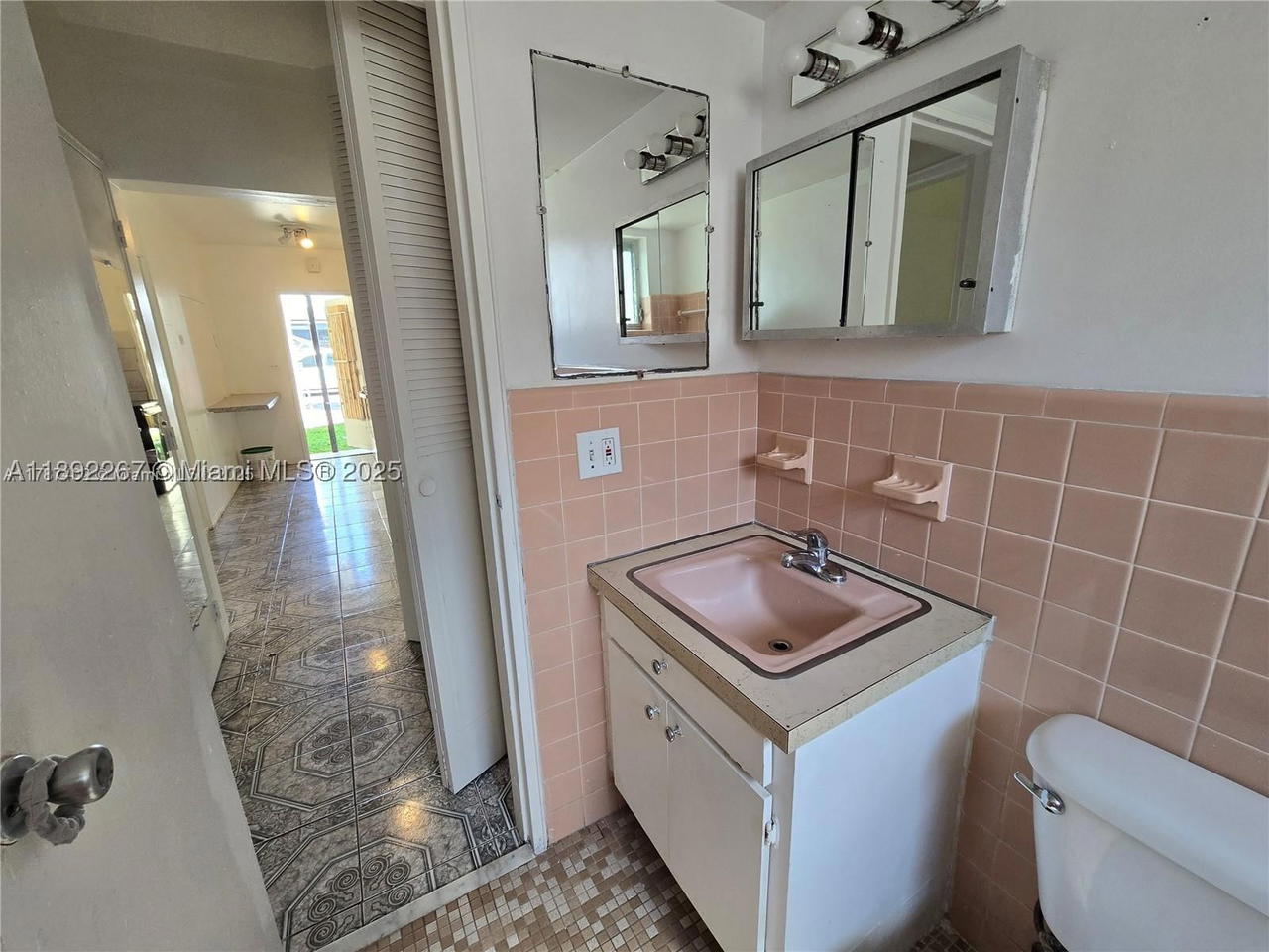 Real estate property located at 70 77th St #11, Miami-dade, Prestige Apts Inc Co-op, Miami, FL