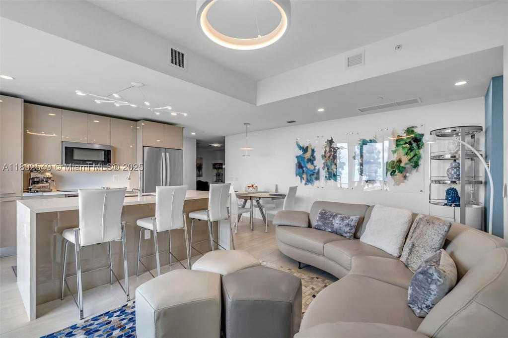 Real estate property located at 2000 Metropica Way #2001, Broward, Metropica North Tower One, Sunrise, FL