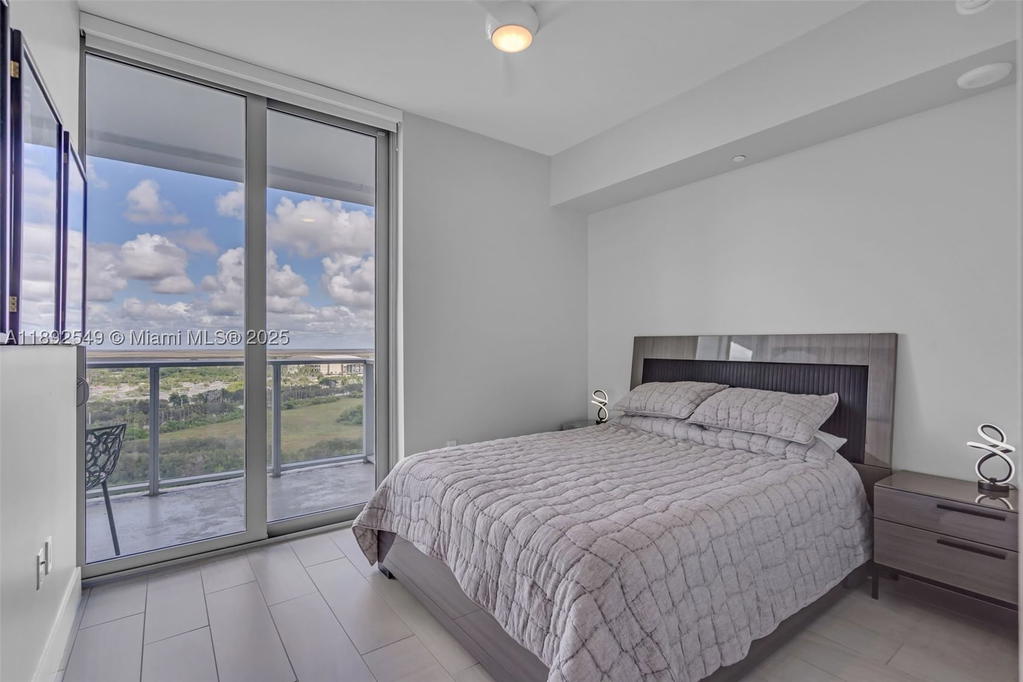 Real estate property located at 2000 Metropica Way #2001, Broward, Metropica North Tower One, Sunrise, FL