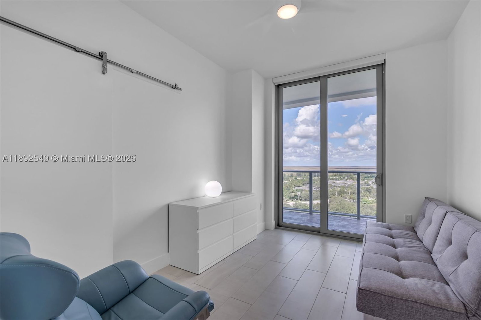 Real estate property located at 2000 Metropica Way #2001, Broward, Metropica North Tower One, Sunrise, FL