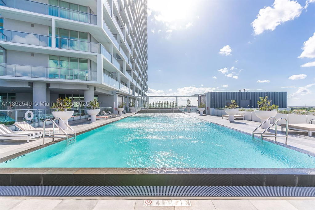 Real estate property located at 2000 Metropica Way #2001, Broward, Metropica North Tower One, Sunrise, FL
