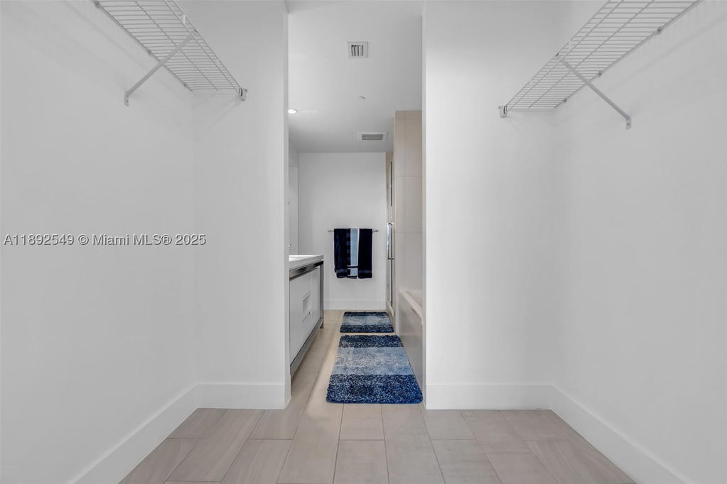 Real estate property located at 2000 Metropica Way #2001, Broward, Metropica North Tower One, Sunrise, FL
