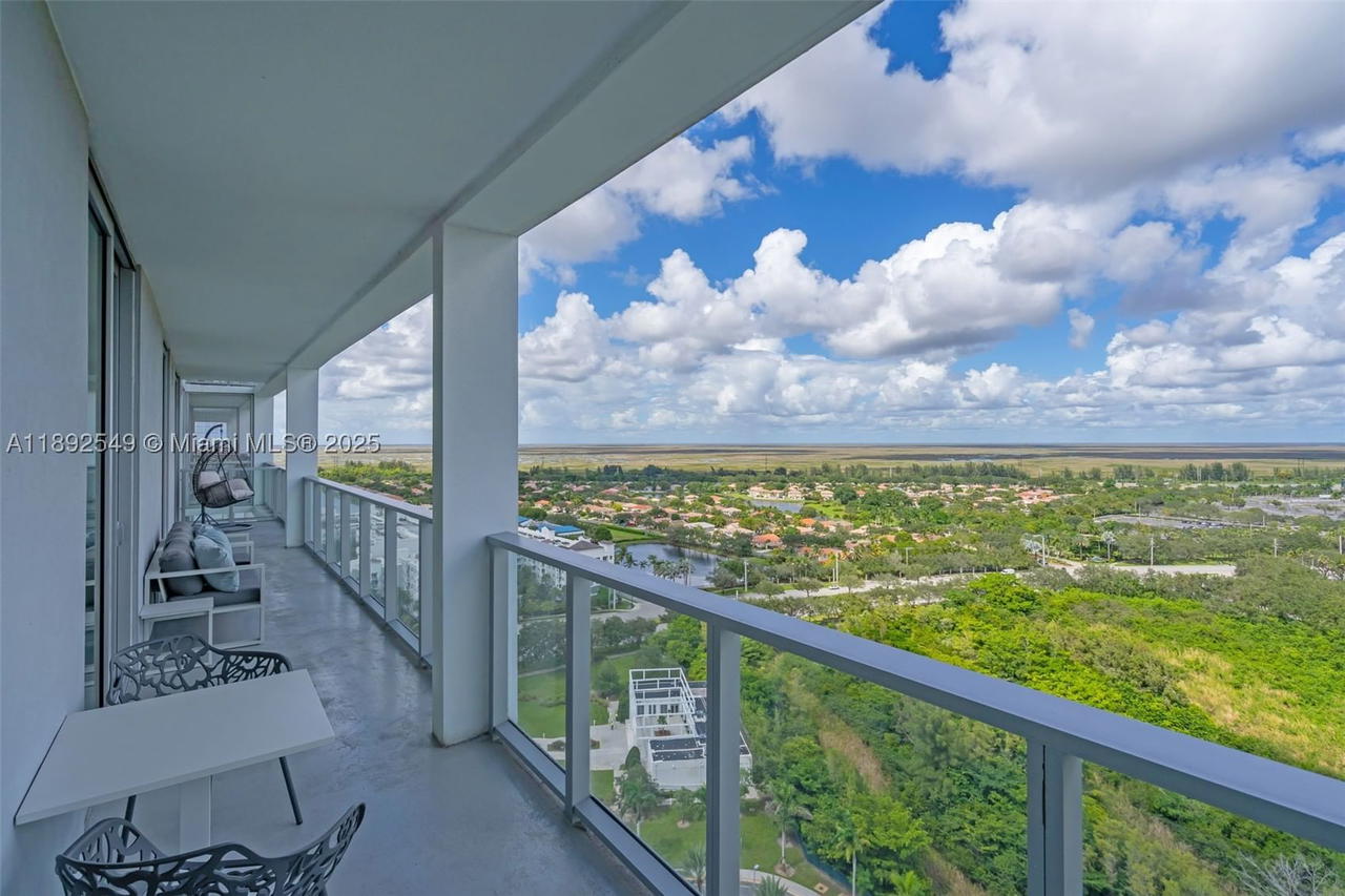 Real estate property located at 2000 Metropica Way #2001, Broward, Metropica North Tower One, Sunrise, FL